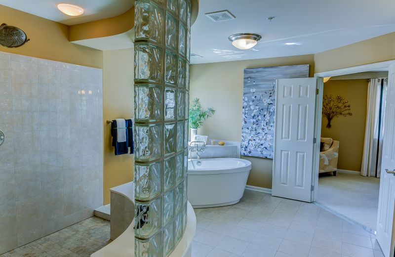 Best Bathroom Renovation Contractors in Alton, IL